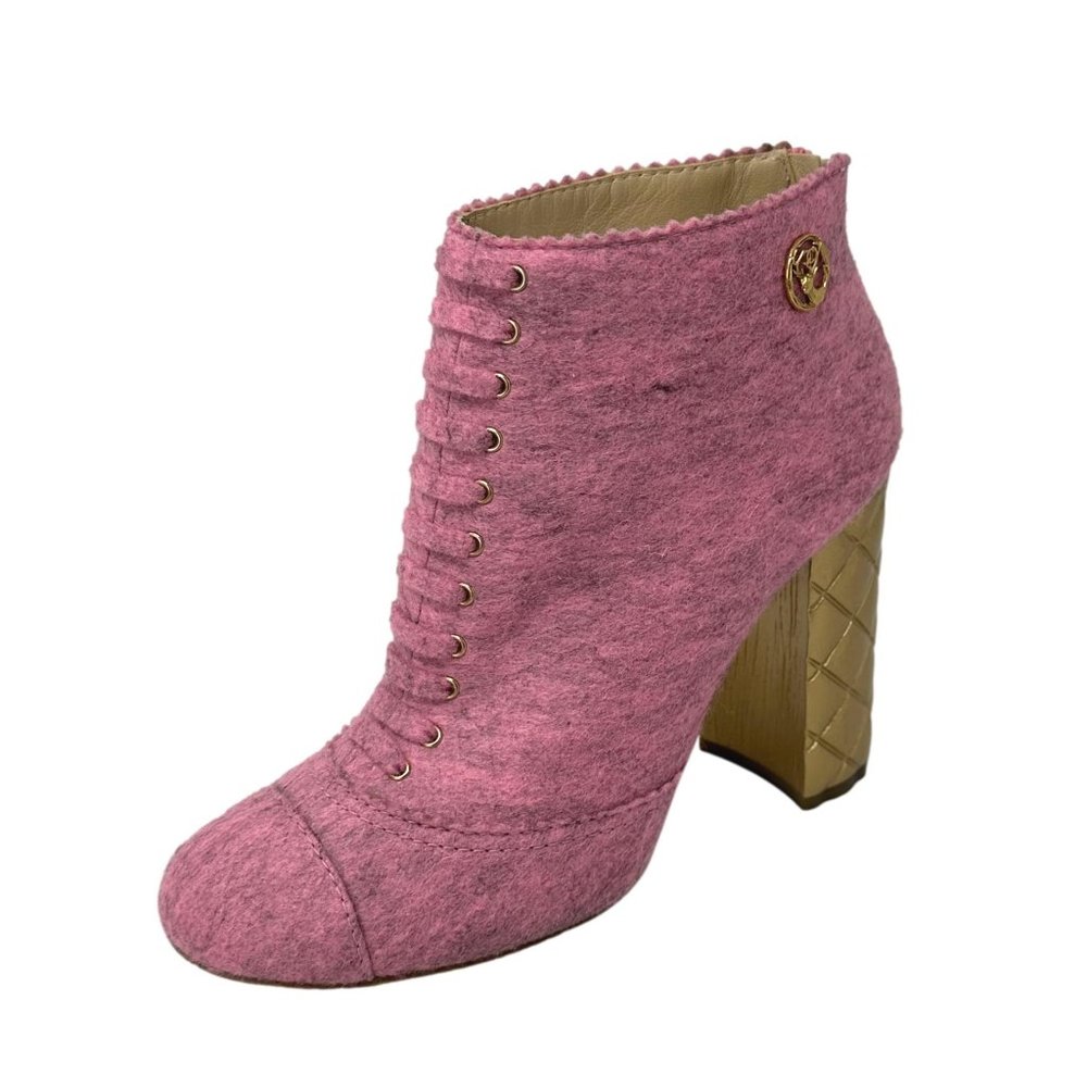 CHANEL 15A Pink Felt Ankle Booties Gold Quilted Block Heel IT 38, US 8 A G30906